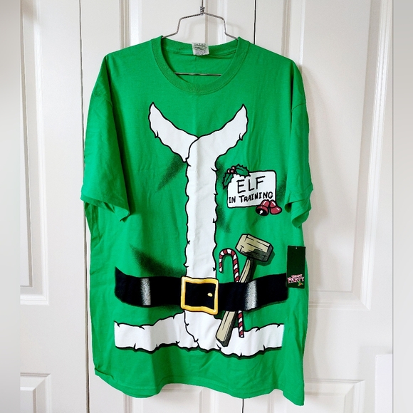 Elf in Training Tshirt size XL‎ Christmas Costume - Picture 1 of 5
